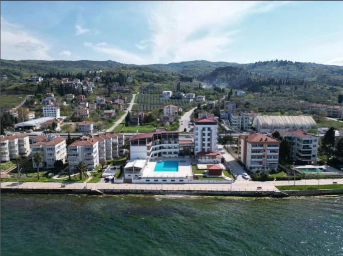 Blue Pier Hotel Kocaeli Exterior foto